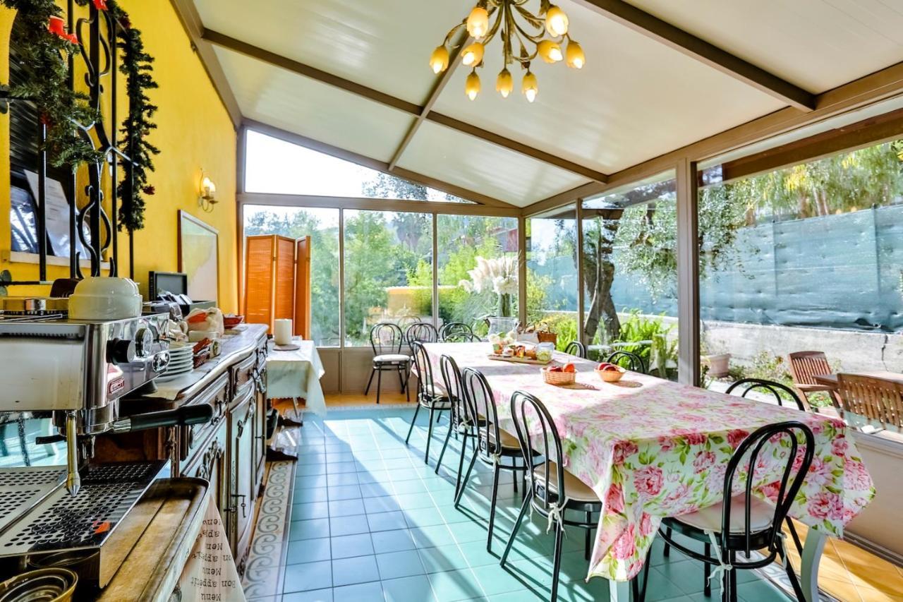 Casa Di Rossana Bed&Breakfast Санремо Экстерьер фото